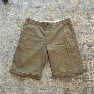 Dockers khaki shorts size 34